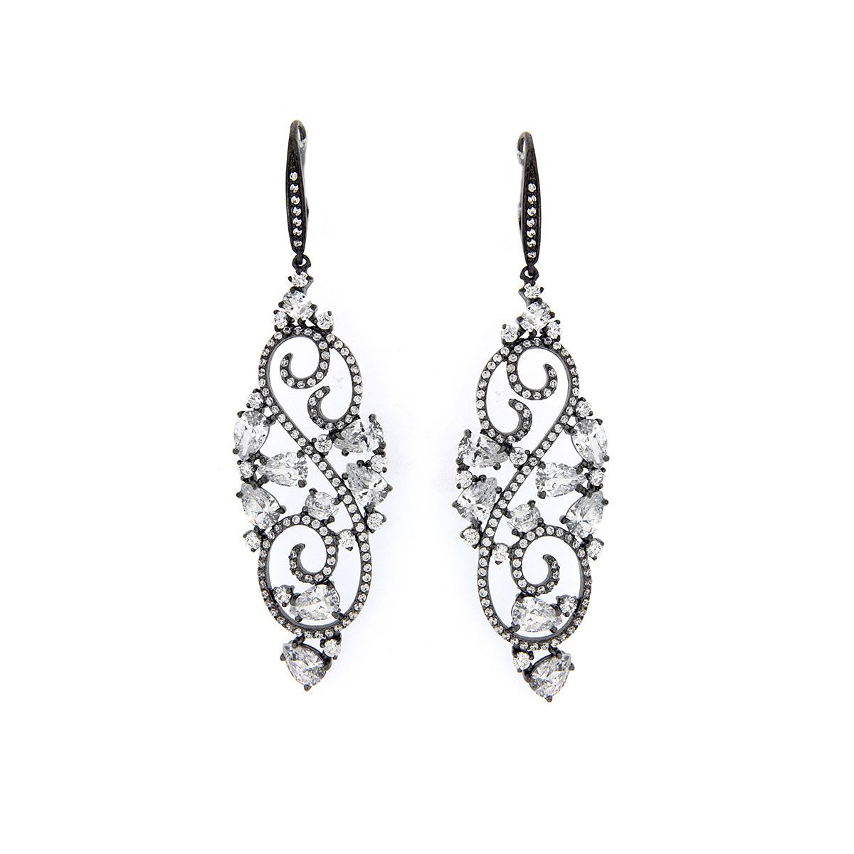 Pendientes largos Espirales Sobre Blanco